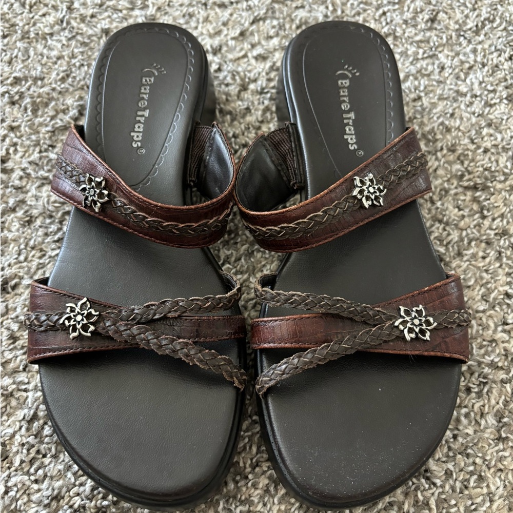 Baretraps brown leather sandals
